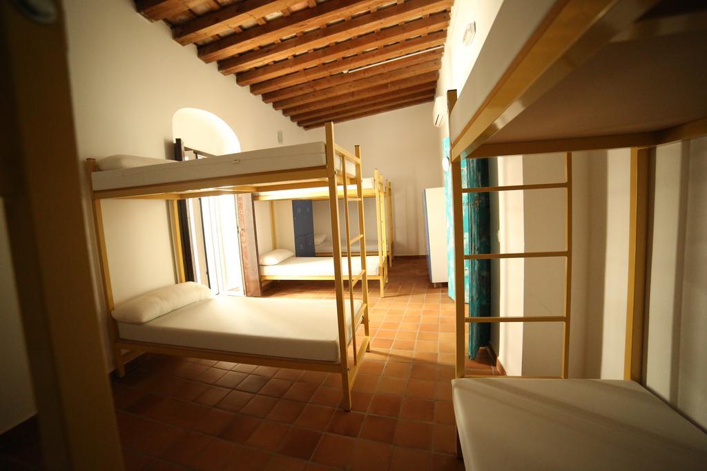 Wake Up In Tarifa Hostel & Restaurant Lounge Cameră foto